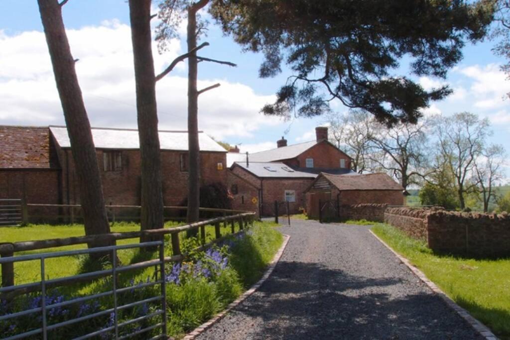 Upper Heath Farm - Stable Cottage Craven Arms Esterno foto